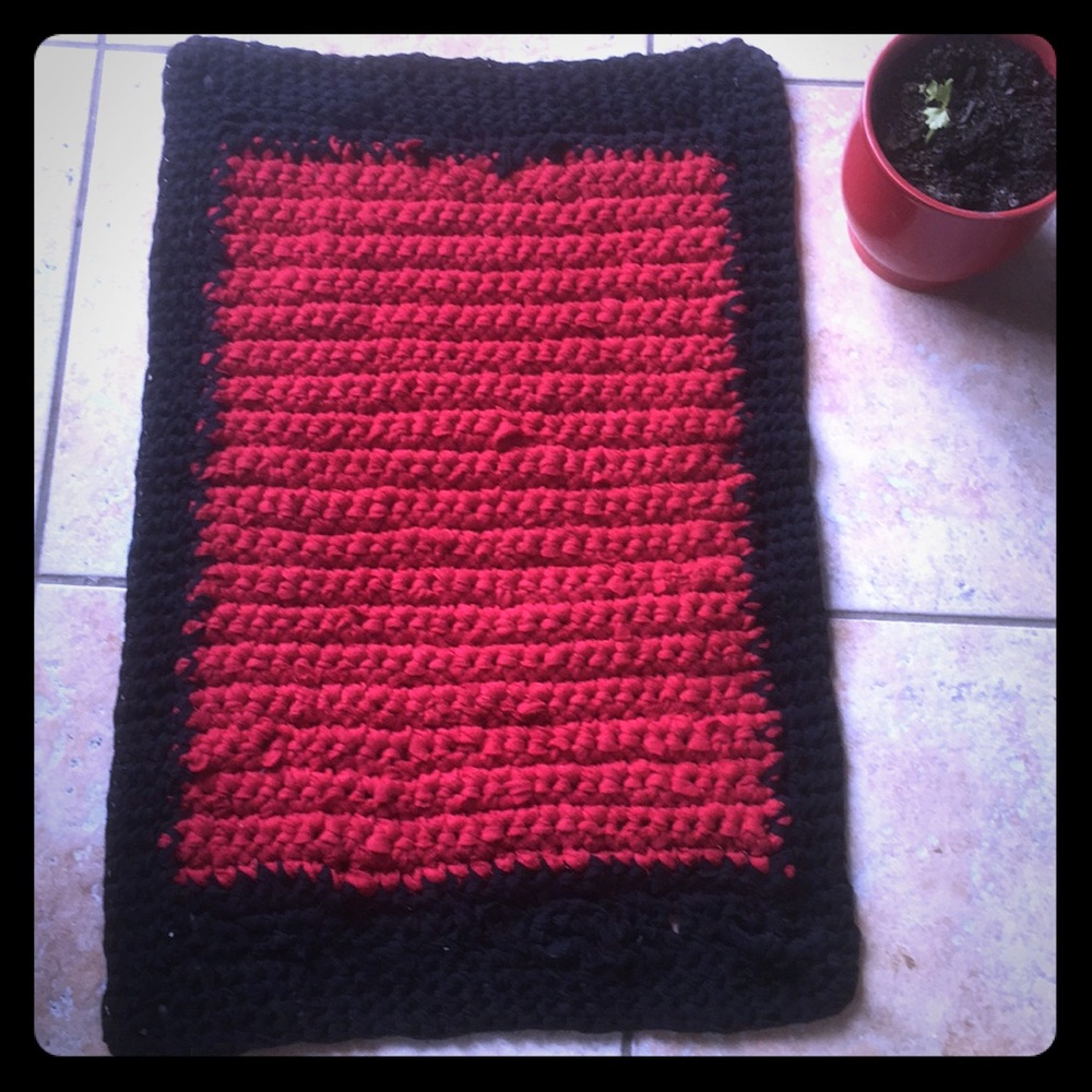 Designed by Nonna Handmade Red & Black throw Rug!